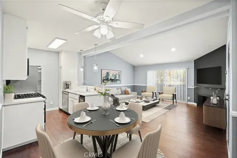 5500 Lindley Avenue Unit 209, Encino, CA MLS: SR25102636