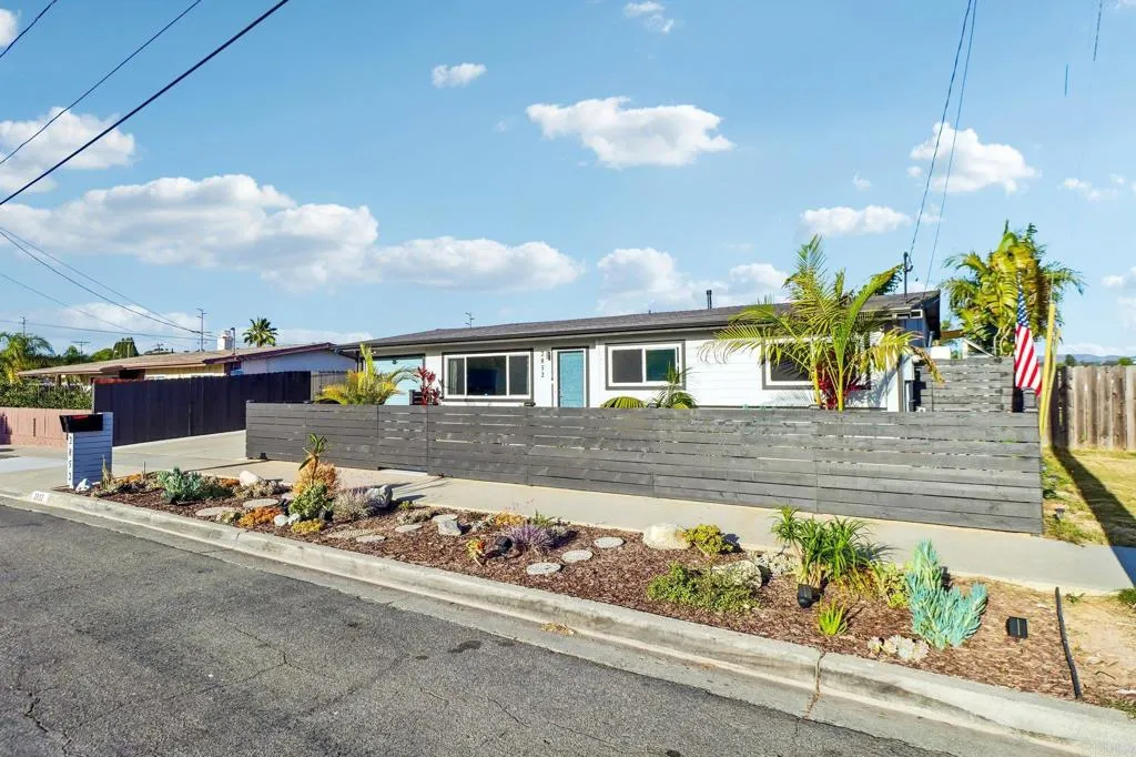 Additional image 118 of 2852 Yvonne St, Oceanside, CA 92056