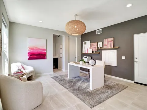 730 Obsidian Loop E Unit 72, Palm Springs, CA MLS: IV25090439