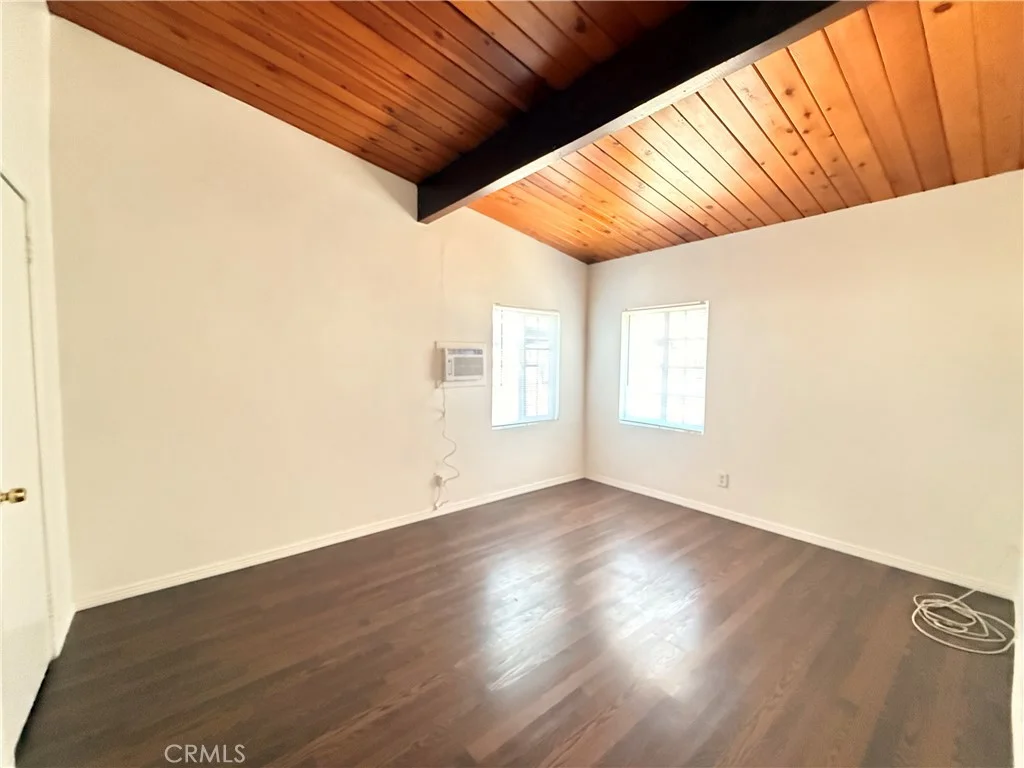 828 N Buena Vista Street Unit B, Hemet, CA 92543