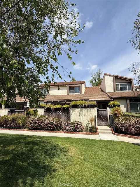 25723 Player Drive, Valencia, CA MLS: SR25090826