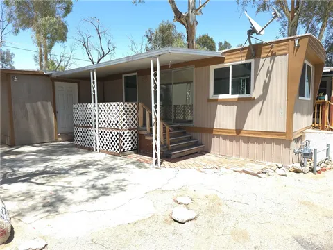 51063 29 Palms hwy Unit 15, Morongo Valley, CA MLS: DW25012398