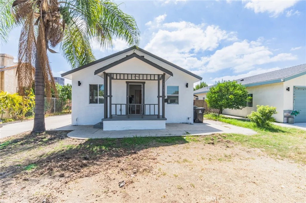 2620 W Olive Avenue, Fullerton, CA 92833