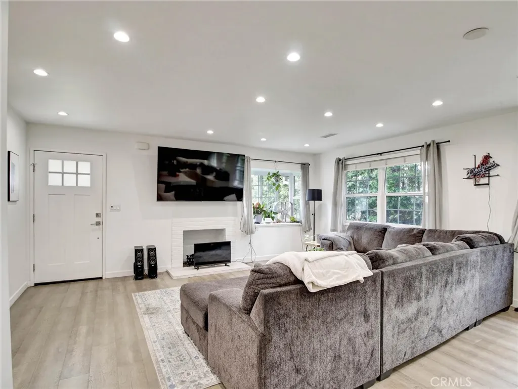 Additional image 7 of 2957 Midvale Ave, Los Angeles, CA 90064