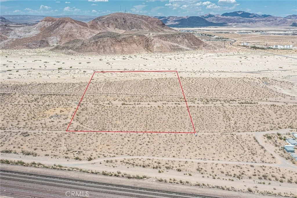 Mojave Road, Daggett, CA 92327 photo 3