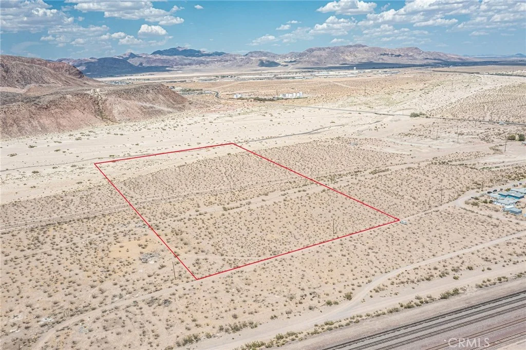 Mojave Road, Daggett, CA 92327 photo 4
