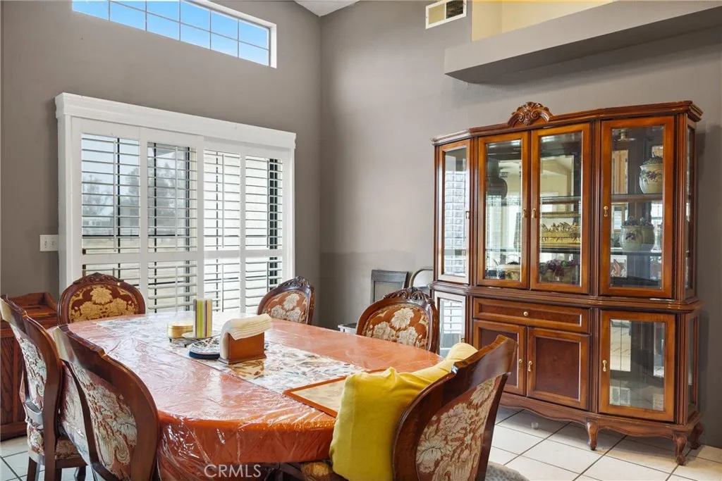 Additional image 51 of 5504 E White Lane, Bakersfield, CA 93307