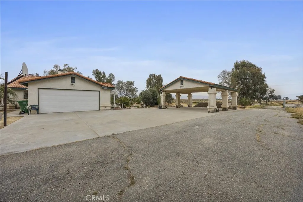Additional image 69 of 5504 E White Lane, Bakersfield, CA 93307