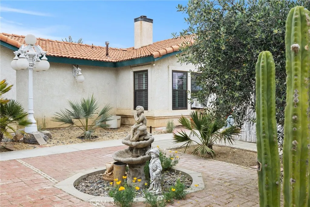 Additional image 42 of 5504 E White Lane, Bakersfield, CA 93307