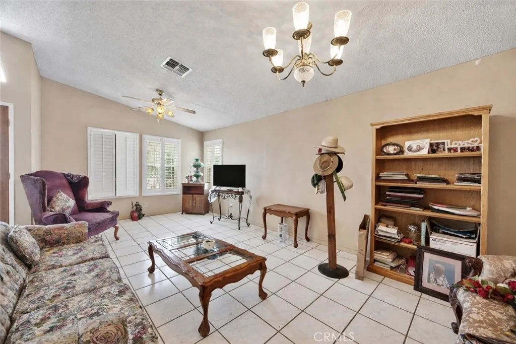 Additional image 44 of 5504 E White Lane, Bakersfield, CA 93307