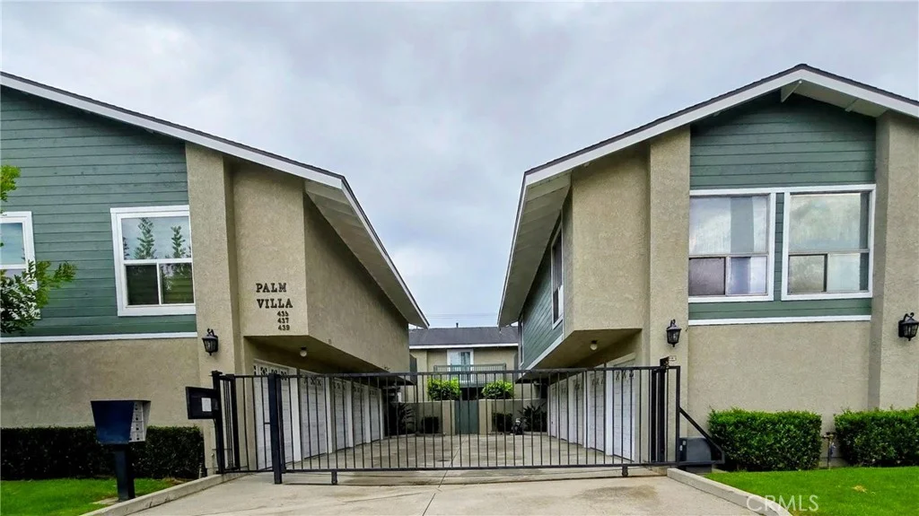 437 E Commonwealth Ave, Fullerton, CA 92832 photo 2