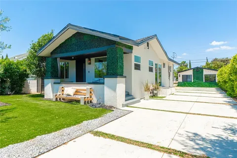3874 Arlington Avenue, Los Angeles, CA 90008 - MLS#: SB25005028
