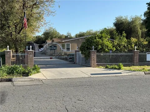 26825 Lazy Creek Road, Menifee, CA MLS: SW25092517