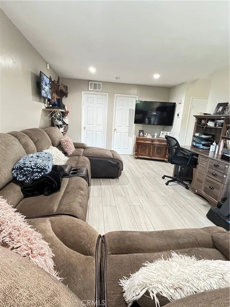Additional image 52 of 6251 Chimineas Ave, Tarzana, CA 91335