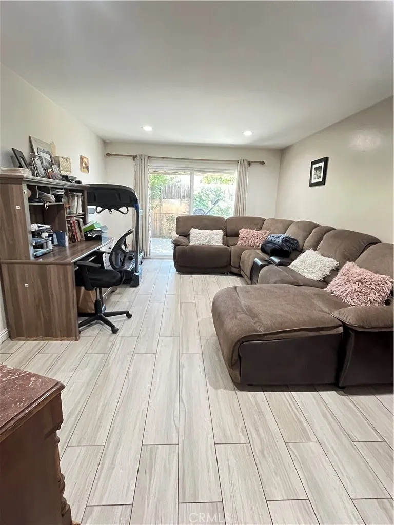 Additional image 51 of 6251 Chimineas Ave, Tarzana, CA 91335