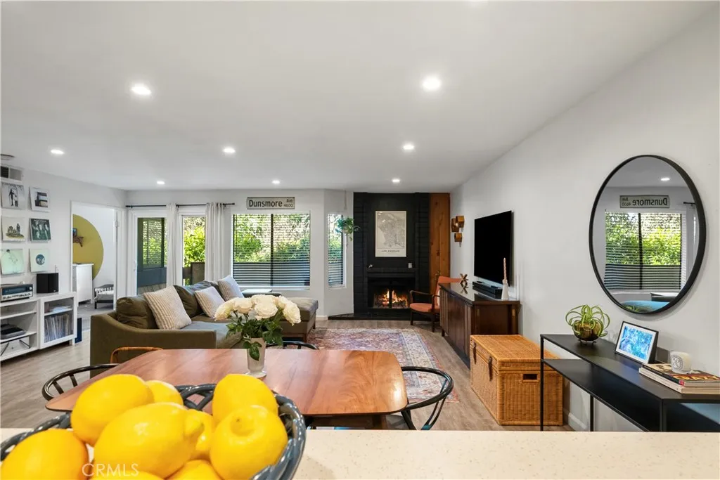 Additional image 7 of 24837 Apple Street Unit B, Newhall, CA 91321