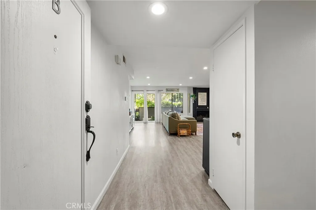 Additional image 3 of 24837 Apple Street Unit B, Newhall, CA 91321