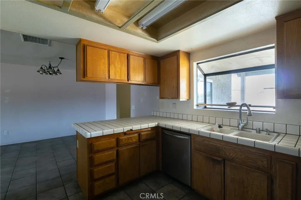 Additional image 50 of 18845 Madrone St, Hesperia, CA 92345