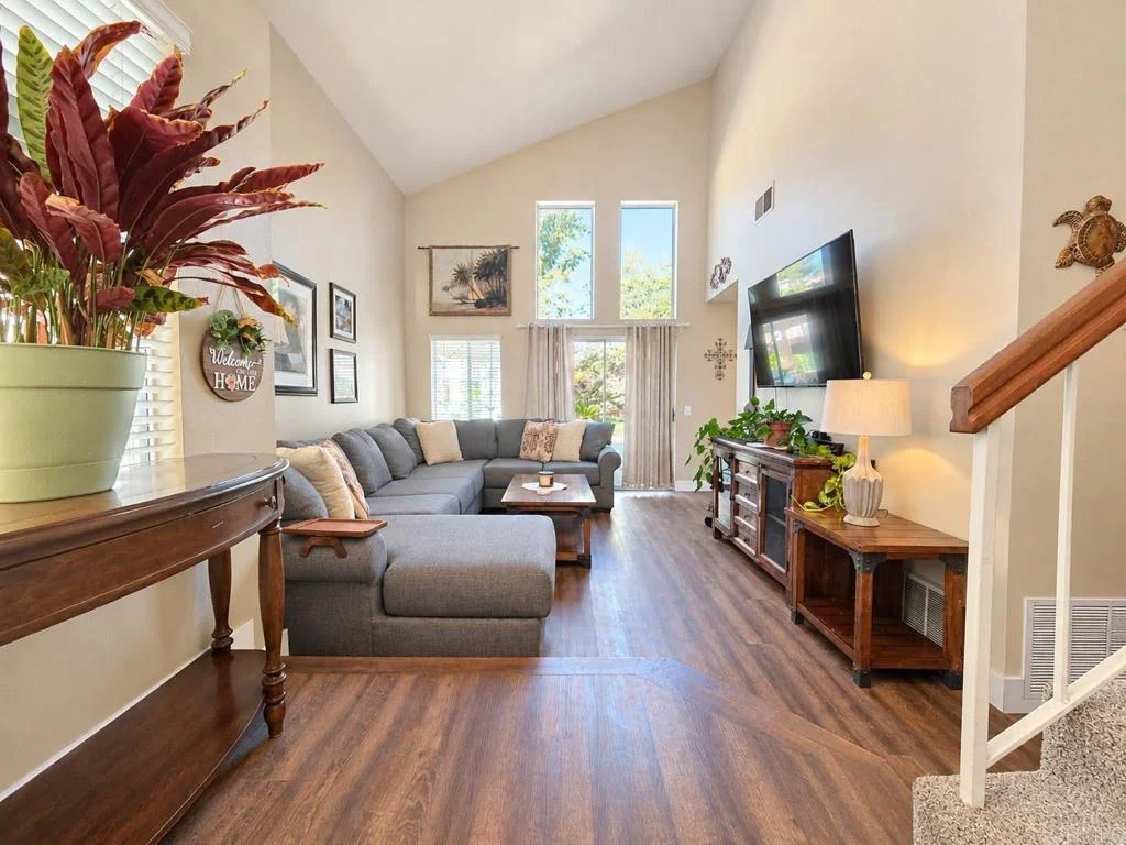 1724 Avenida De Suenos, Oceanside, CA 92056 photo 4