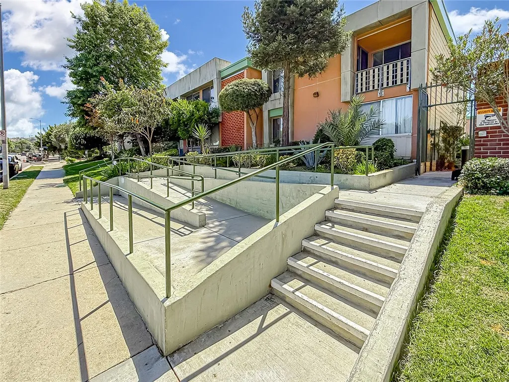Additional image 54 of 5301 Balboa Boulevard Unit A3, Encino, CA 91316