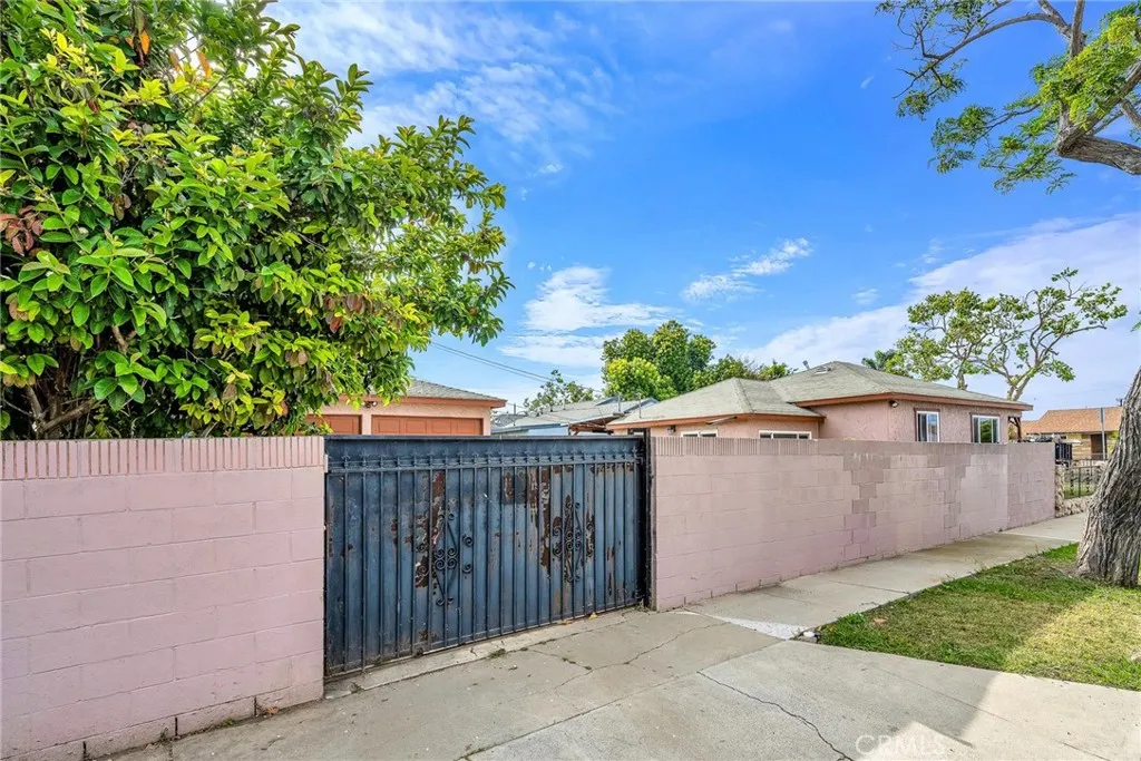 Additional image 31 of 1700 W Raymond Street, Compton, CA 90220