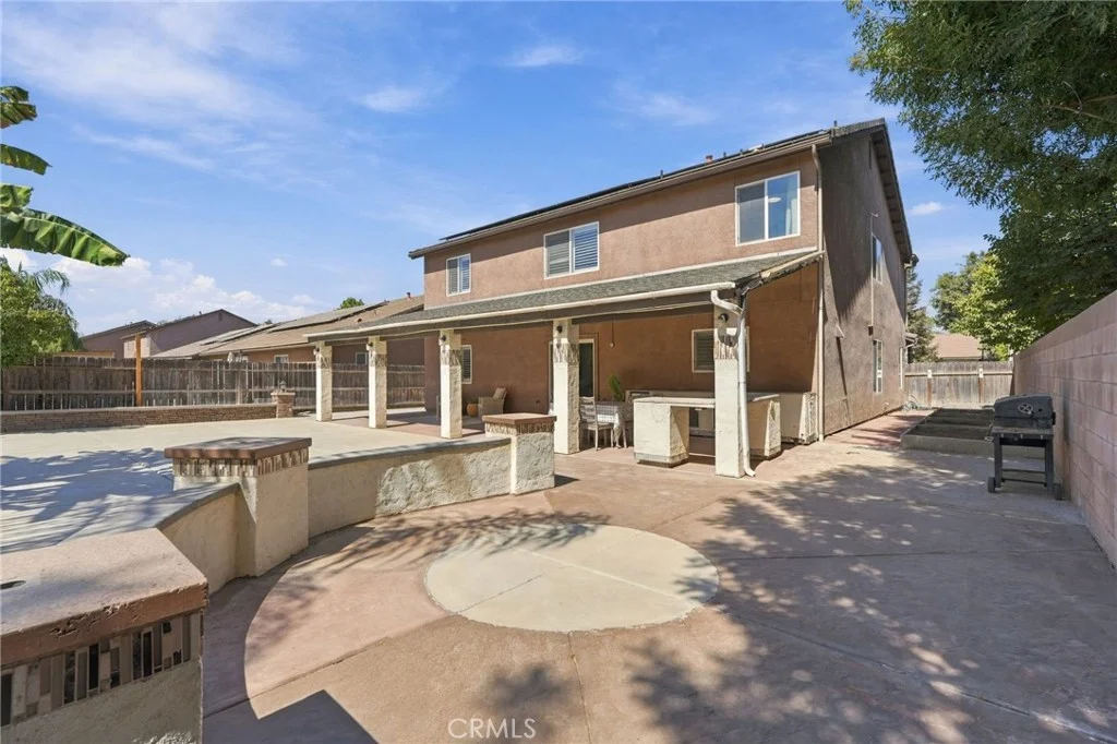 2631 E Parkview Ave, Visalia, CA 93292