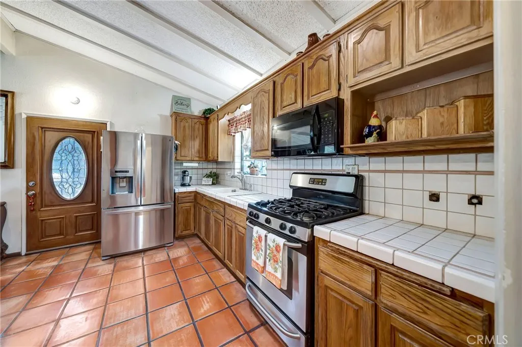 Additional image 14 of 1617 Elizabeth Lake Rd, Palmdale, CA 93551