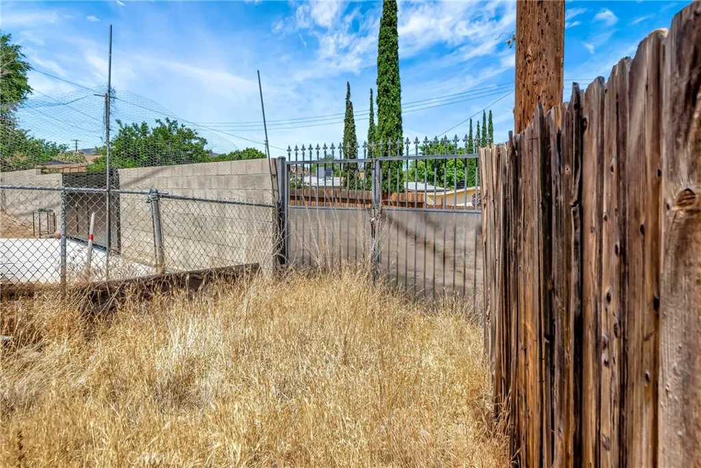 Additional image 41 of 1617 Elizabeth Lake Rd, Palmdale, CA 93551