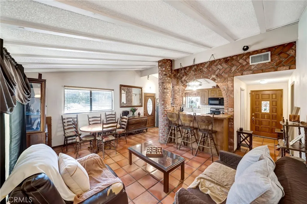 Additional image 11 of 1617 Elizabeth Lake Rd, Palmdale, CA 93551