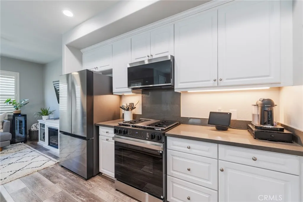 Additional image 15 of 585 S Kroeger St, Anaheim, CA 92805