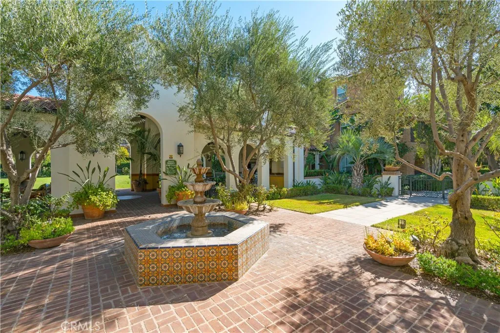 Additional image 37 of 585 S Kroeger St, Anaheim, CA 92805