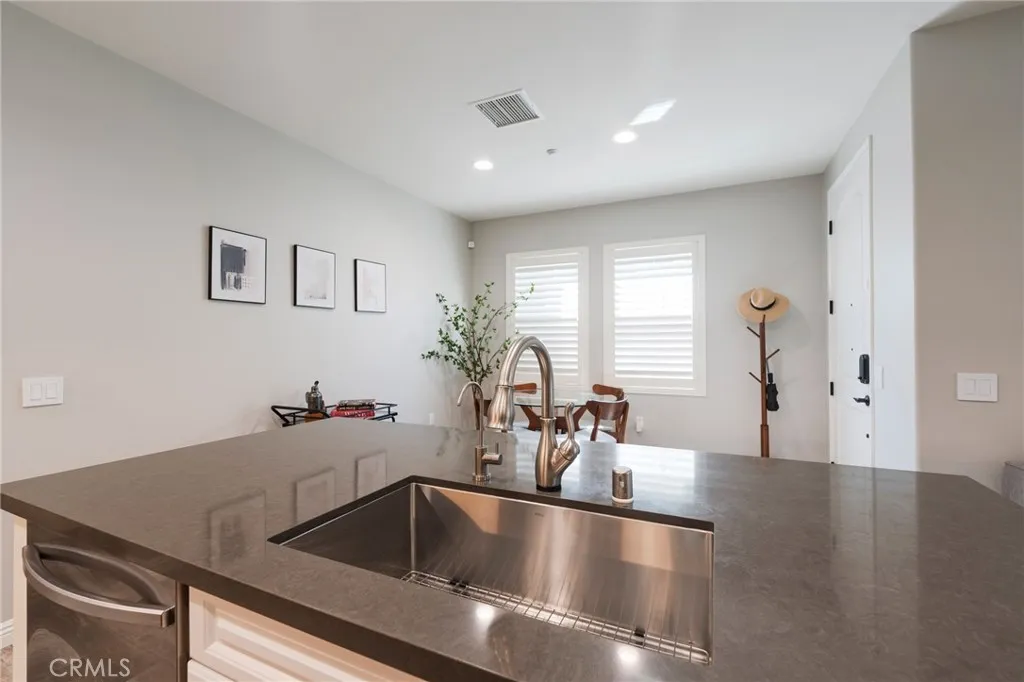 Additional image 63 of 585 S Kroeger St, Anaheim, CA 92805