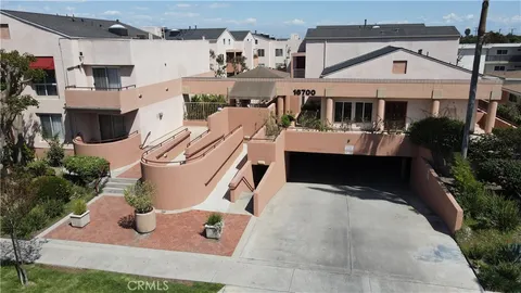 16700 Yukon Avenue Unit 204, Torrance, CA MLS: SB25077654