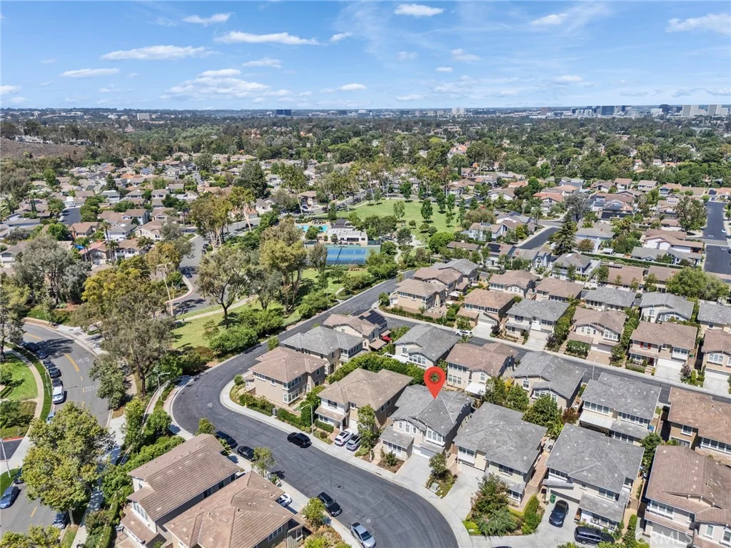135 Willowbend, Irvine, CA 92612