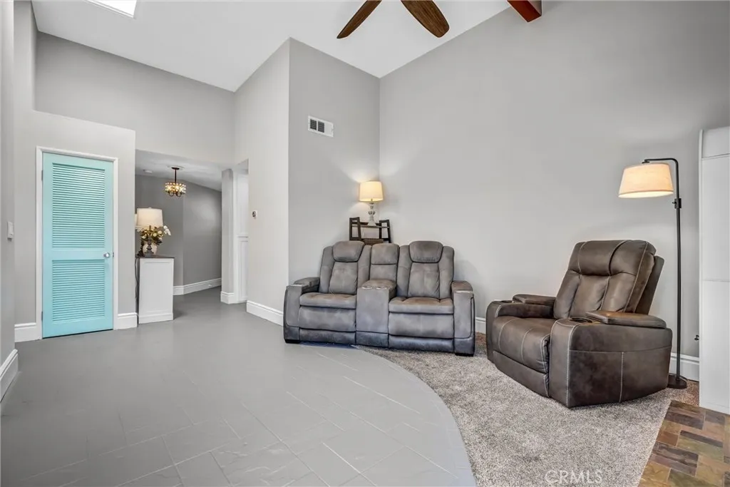 Additional image 11 of 4682 Warner Avenue Unit C304, Huntington Beach, CA 92649