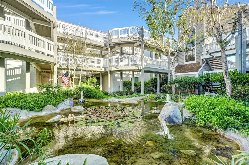 Additional image 9 of 4682 Warner Avenue Unit C304, Huntington Beach, CA 92649