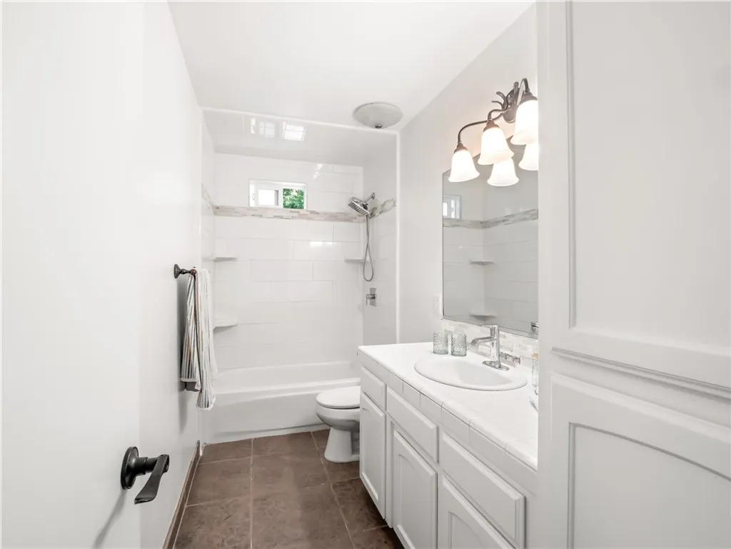 Additional image 18 of 1631 E Deyoung Dr, Fresno, CA 93720