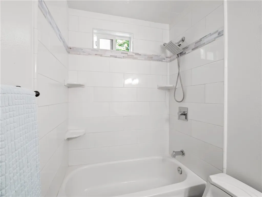 Additional image 61 of 1631 E Deyoung Dr, Fresno, CA 93720