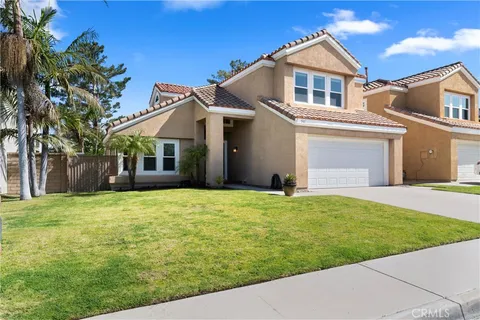 567 S Eveningsong Lane, Anaheim, CA MLS: OC25079617