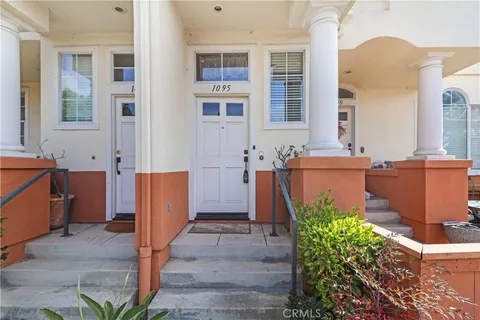 1095 S San Marino Way, Anaheim Hills, CA MLS: RS25021738