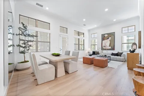 90 Mayfair, Irvine, CA MLS: OC25063873