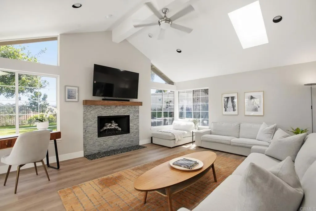 Additional image 3 of 1708 Countryside Drive, Vista, CA 92081