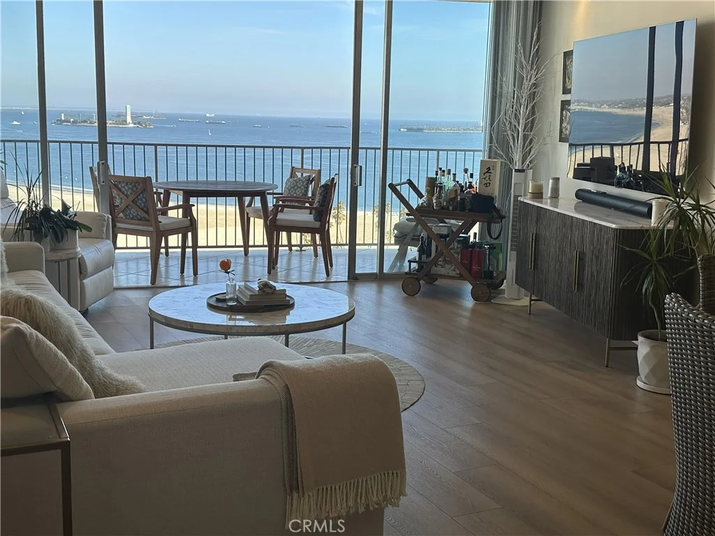 700 E Ocean Blvd Unit 2005, Long Beach, CA 90802 photo 2