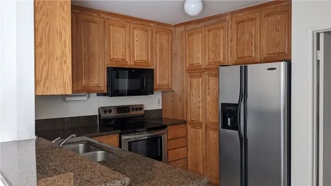360 S Euclid Avenue Unit 332, Pasadena, CA MLS: IN25067900