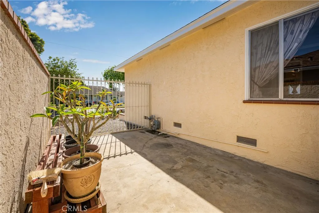 Additional image 107 of 3141 San Anseline Ave, Long Beach, CA 90808