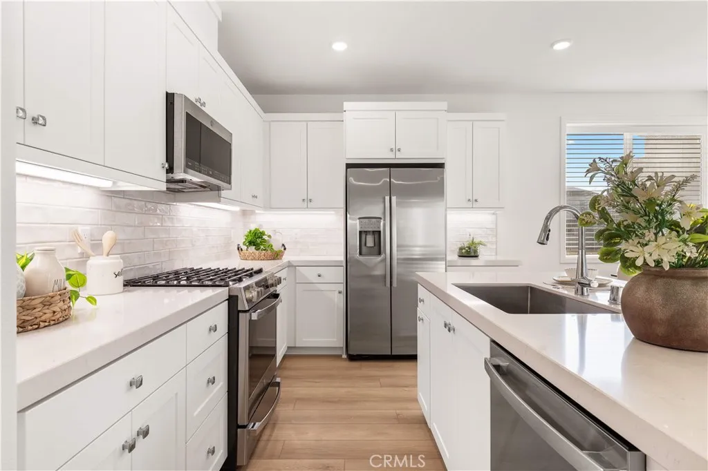 Additional image 16 of 470 Lobata, Irvine, CA 92618