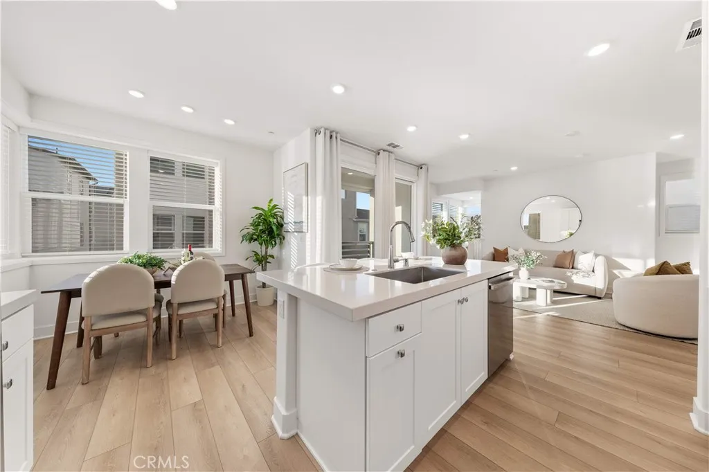 Additional image 17 of 470 Lobata, Irvine, CA 92618