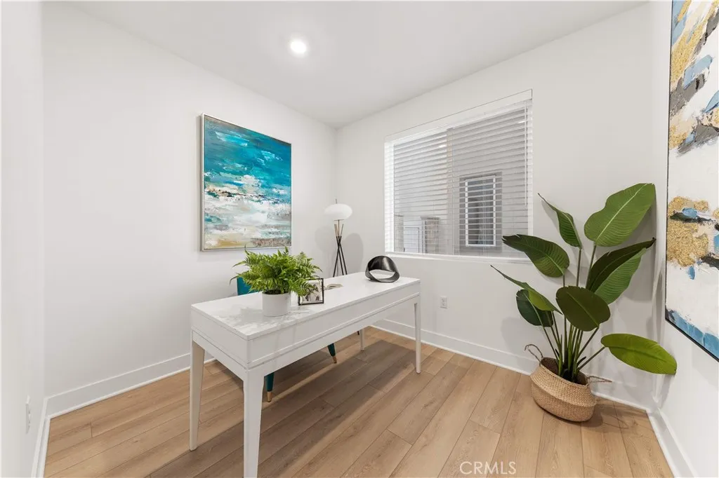 Additional image 77 of 470 Lobata, Irvine, CA 92618