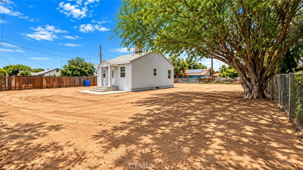 30368 Orange St, Shafter, CA 93263