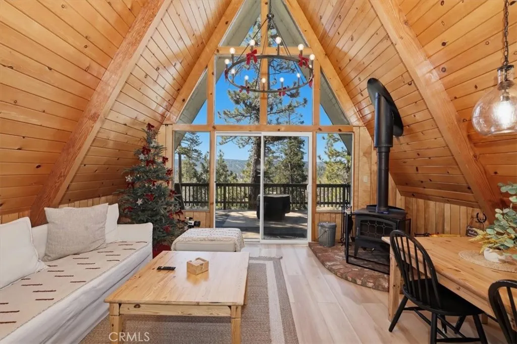 Additional image 9 of 1146 Ridge Rd, Fawnskin, CA 92333